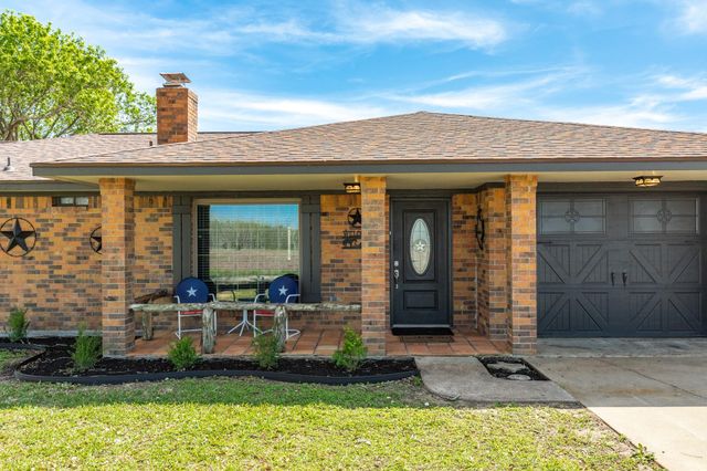 27427 Highway 36, Damon, TX 77430