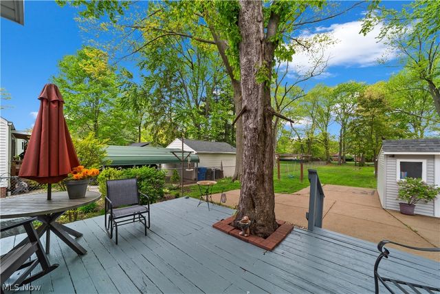 27840 Lincoln Road, Bay Village, OH 44140