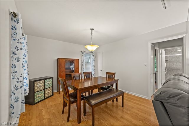 27840 Lincoln Road, Bay Village, OH 44140