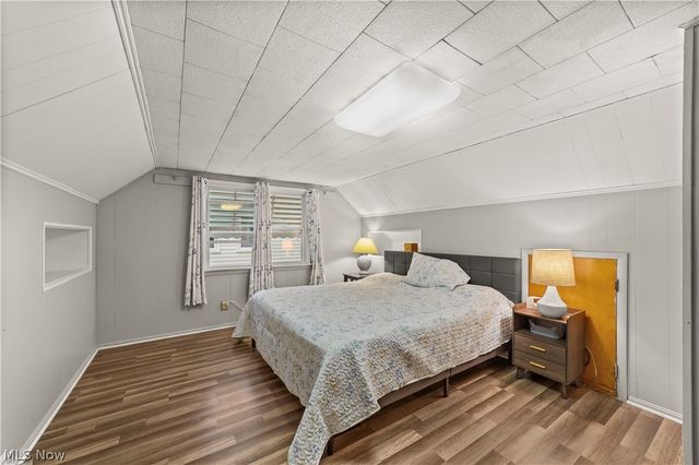 27840 Lincoln Road, Bay Village, OH 44140