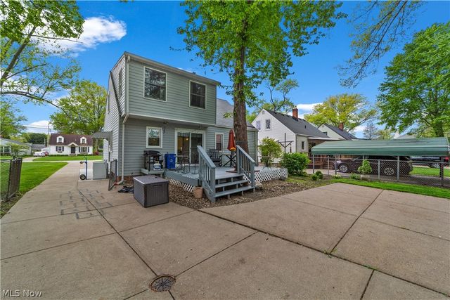 27840 Lincoln Road, Bay Village, OH 44140