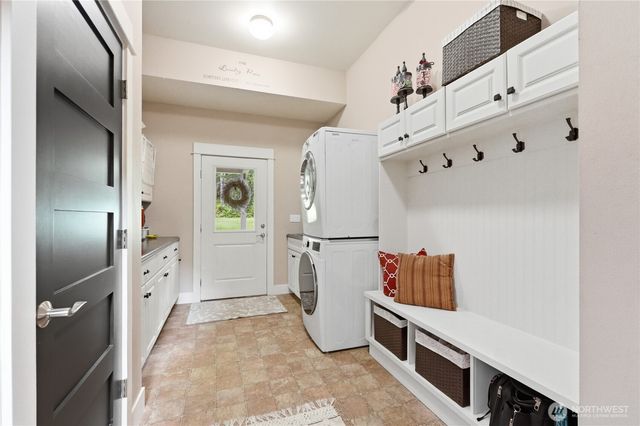 8223 67th Street Ct NW, Gig Harbor, WA 98335
