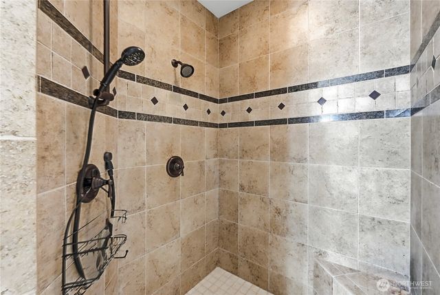 8223 67th Street Ct NW, Gig Harbor, WA 98335