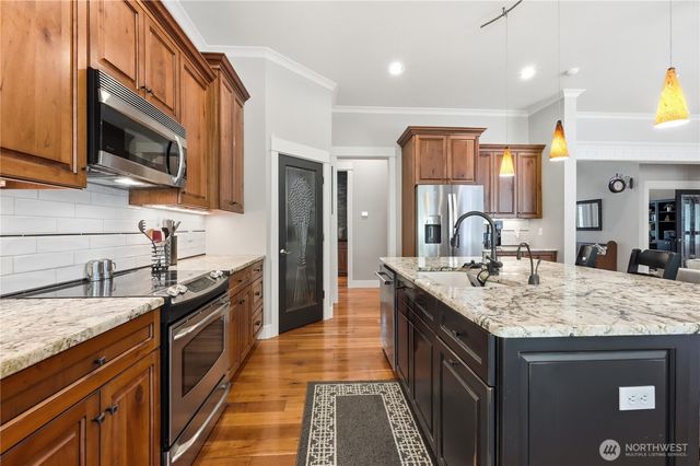8223 67th Street Ct NW, Gig Harbor, WA 98335