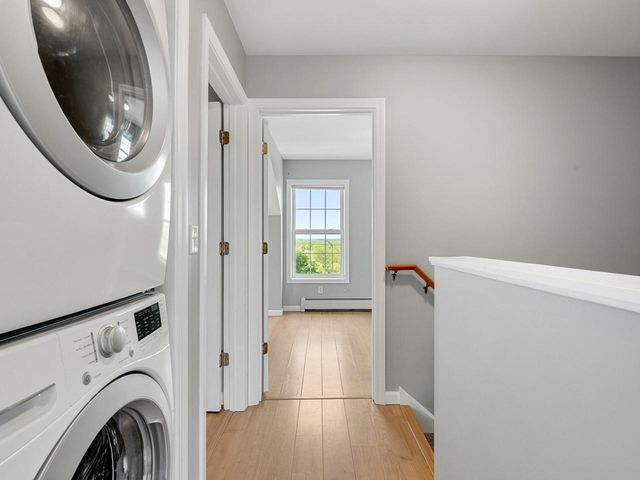 235 Park St Apt 7, Burlington, VT 05401