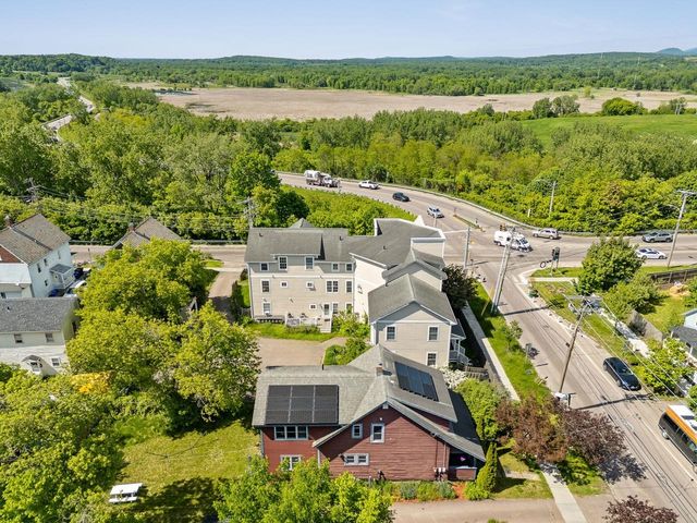 235 Park St Apt 7, Burlington, VT 05401