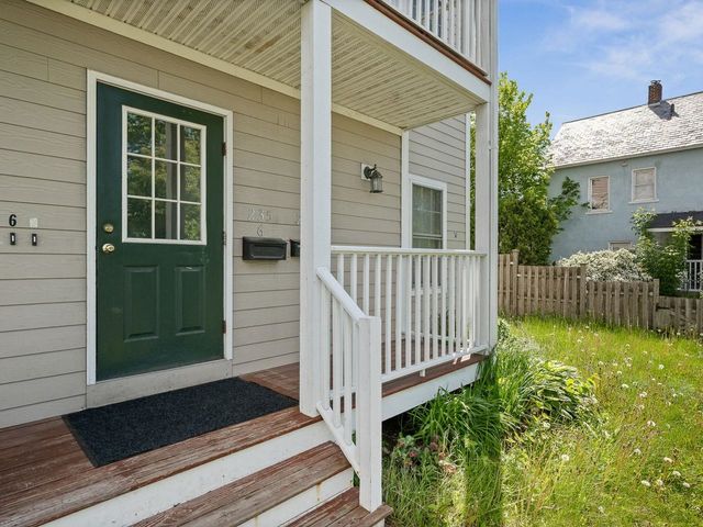 235 Park St Apt 7, Burlington, VT 05401