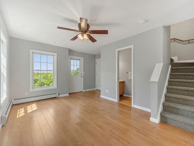 235 Park St Apt 7, Burlington, VT 05401