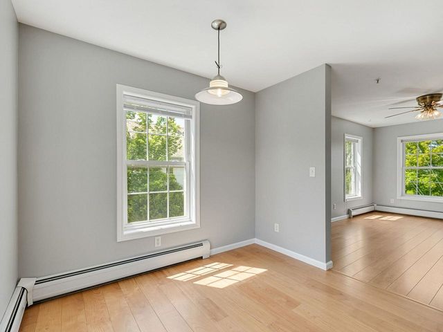 235 Park St Apt 7, Burlington, VT 05401