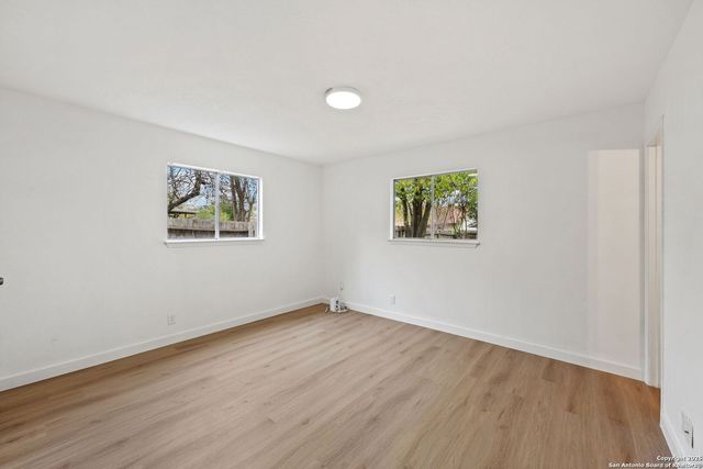 6822 Twin Lake, San Antonio, TX 78244