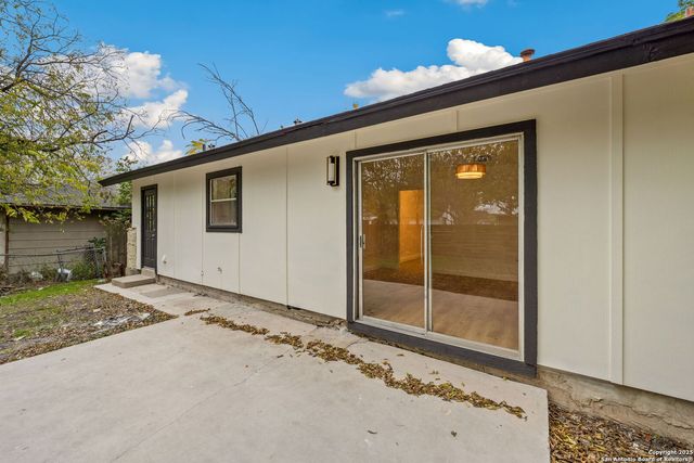 6822 Twin Lake, San Antonio, TX 78244