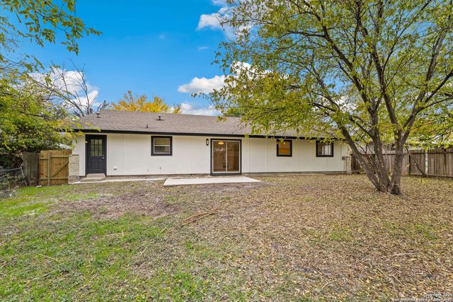 6822 Twin Lake, San Antonio, TX 78244