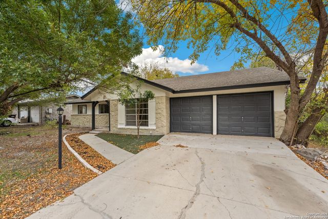 6822 Twin Lake, San Antonio, TX 78244