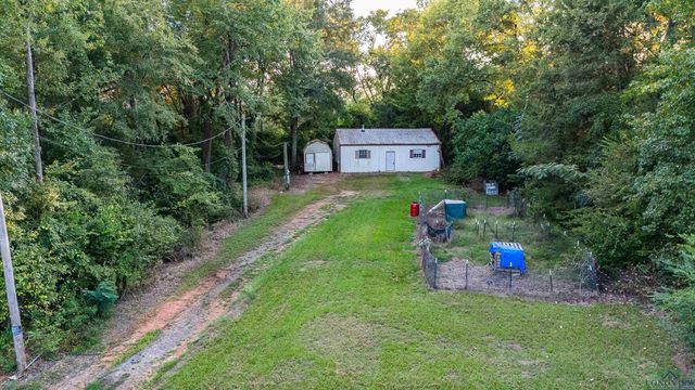 235 Ellis Dr., Waskom, TX 75692