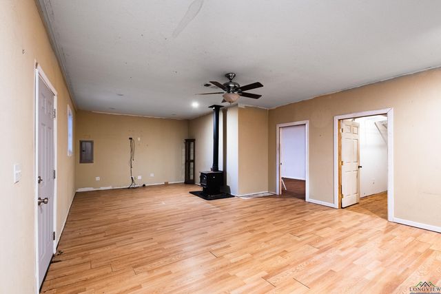 235 Ellis Dr., Waskom, TX 75692