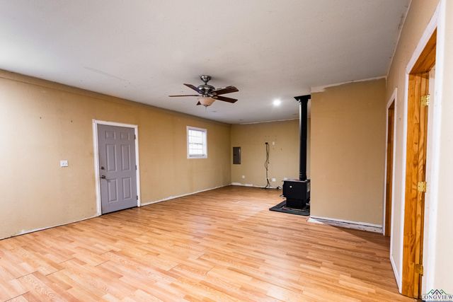 235 Ellis Dr., Waskom, TX 75692