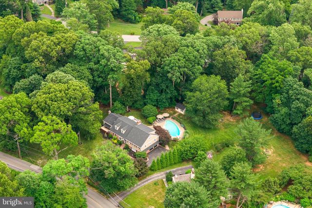 912 WEADLEY RD, Wayne, PA 19087