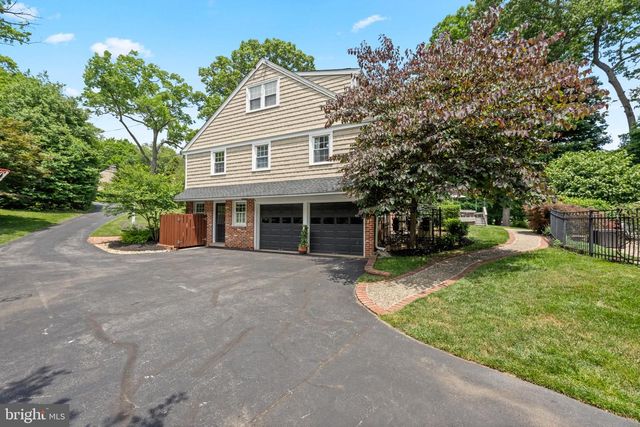 912 WEADLEY RD, Wayne, PA 19087