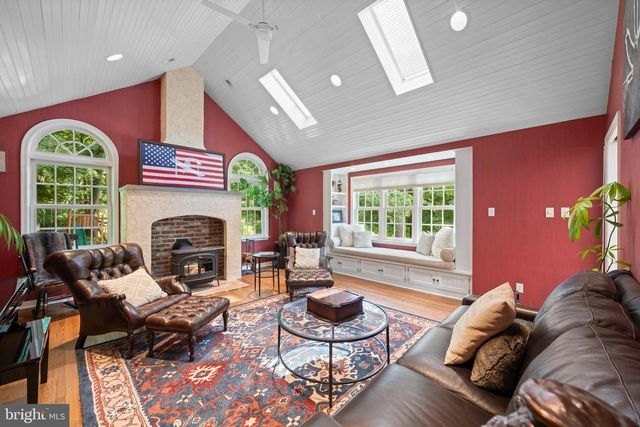 912 WEADLEY RD, Wayne, PA 19087