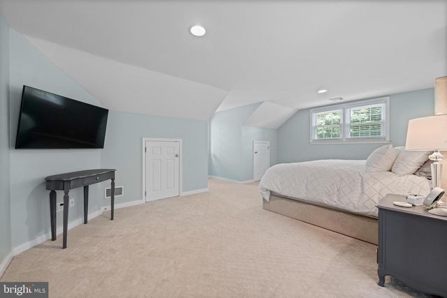 912 WEADLEY RD, Wayne, PA 19087