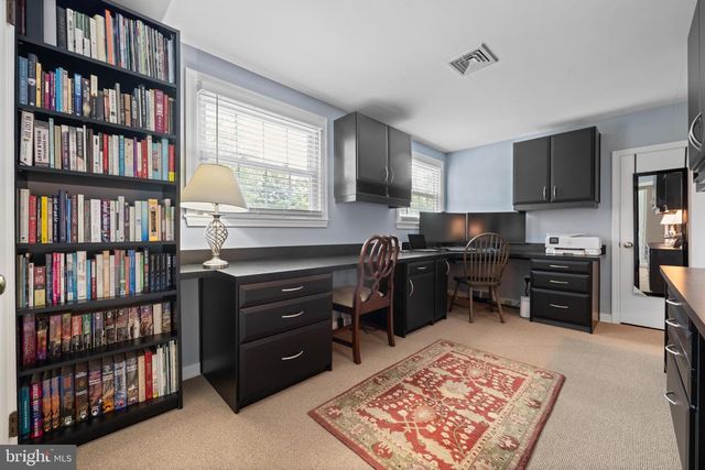 912 WEADLEY RD, Wayne, PA 19087