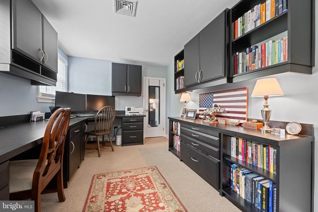 912 WEADLEY RD, Wayne, PA 19087
