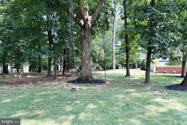912 WEADLEY RD, Wayne, PA 19087
