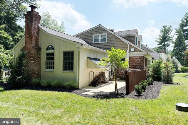 912 WEADLEY RD, Wayne, PA 19087