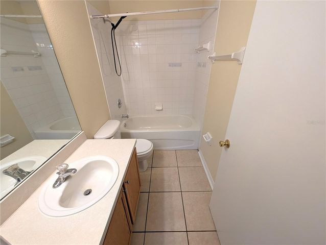 4053 DOLPHIN DRIVE, Tampa, FL 33617