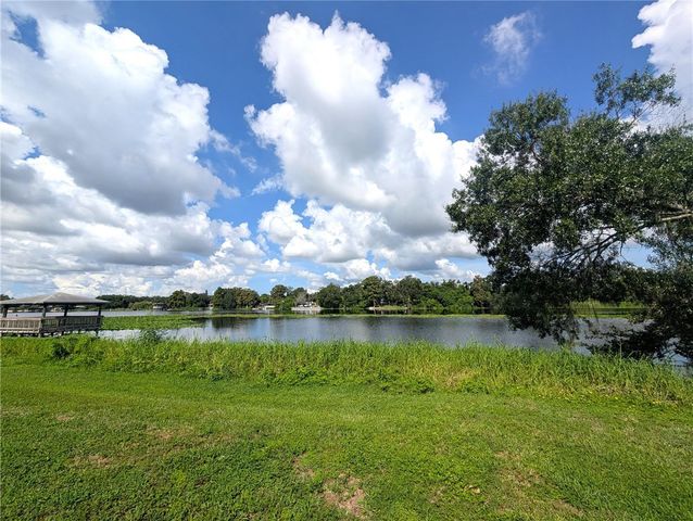 4053 DOLPHIN DRIVE, Tampa, FL 33617