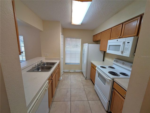 4053 DOLPHIN DRIVE, Tampa, FL 33617
