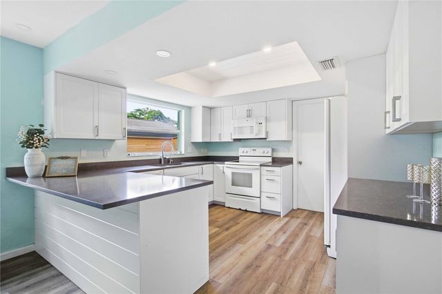 3629 EGERTON CIRCLE, Sarasota, FL 34233