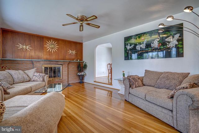 907 TRACY DR, Silver Spring, MD 20904