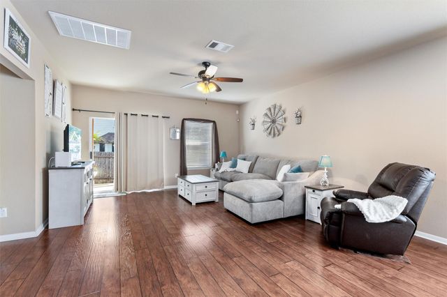 1301 Red Stag PL, Round Rock, TX 78665