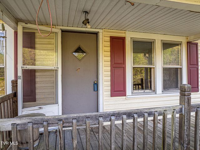 7006 Gate City Highway, Bristol, VA 24202