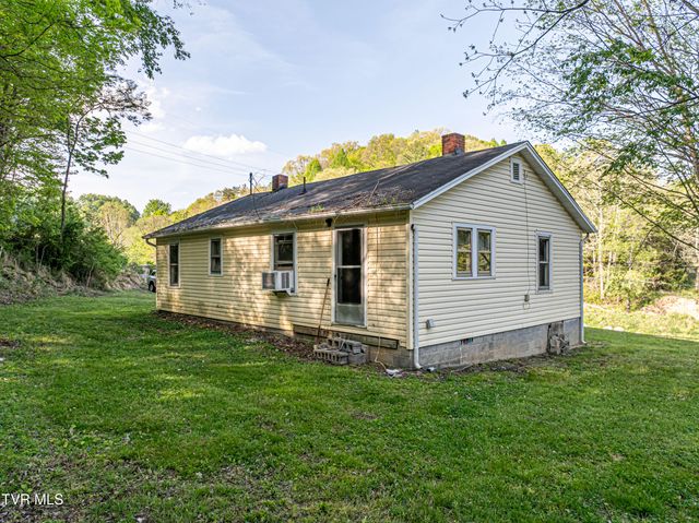 7006 Gate City Highway, Bristol, VA 24202