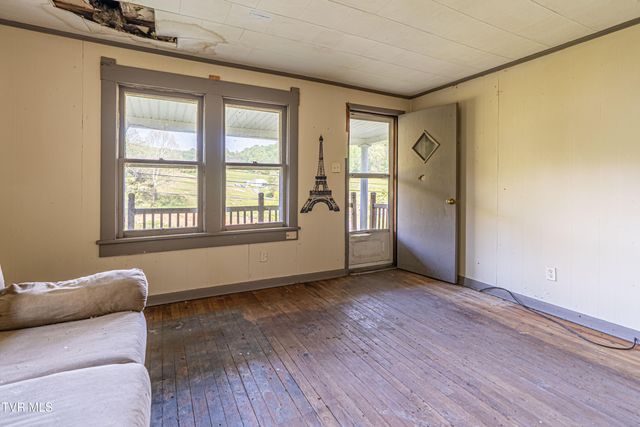7006 Gate City Highway, Bristol, VA 24202
