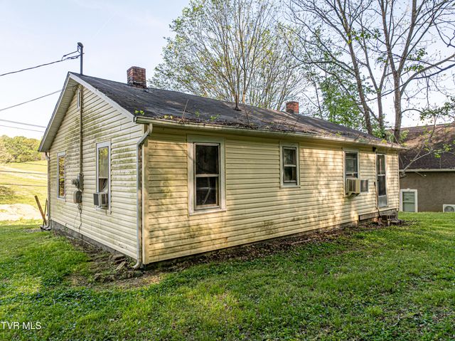 7006 Gate City Highway, Bristol, VA 24202