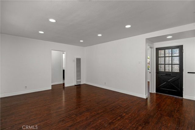 40 W Scott, Long Beach, CA 90805