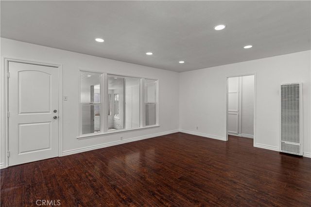 40 W Scott, Long Beach, CA 90805