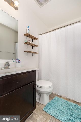 225 HOLSTEIN DR, Hanover, PA 17331