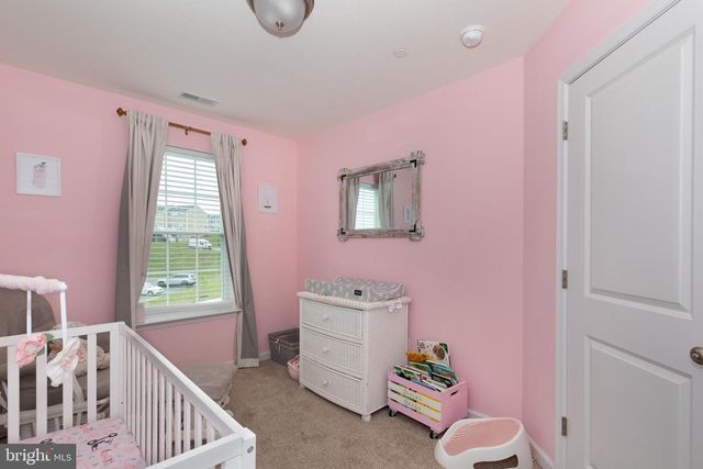 225 HOLSTEIN DR, Hanover, PA 17331