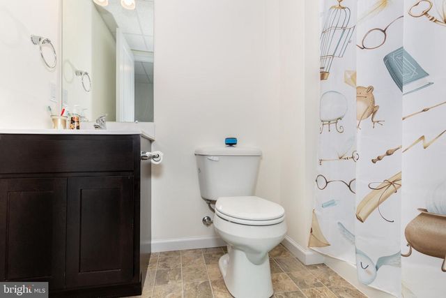 225 HOLSTEIN DR, Hanover, PA 17331