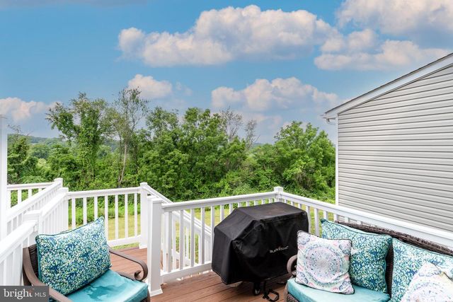 225 HOLSTEIN DR, Hanover, PA 17331