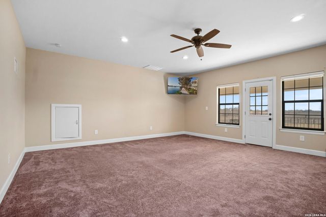 659 Thormeyer, Seguin, TX 78155