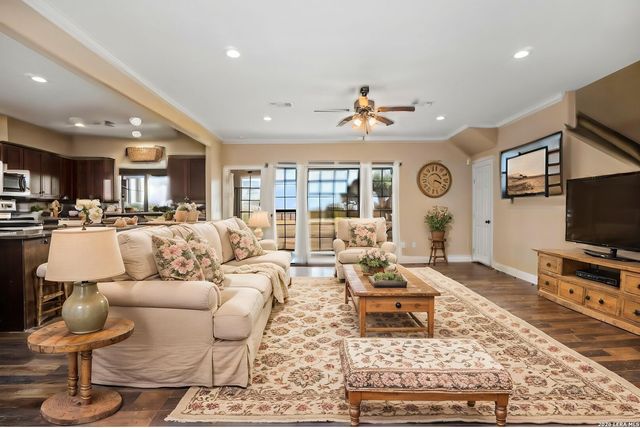 659 Thormeyer, Seguin, TX 78155