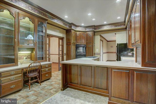 1015 BUCHANAN TRAIL EAST, Greencastle, PA 17225