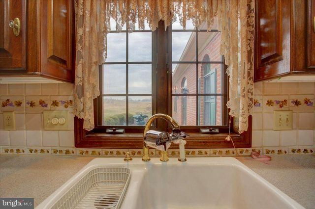 1015 BUCHANAN TRAIL EAST, Greencastle, PA 17225