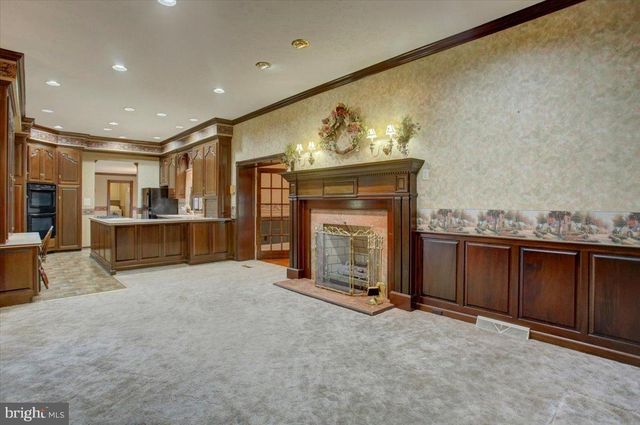 1015 BUCHANAN TRAIL EAST, Greencastle, PA 17225