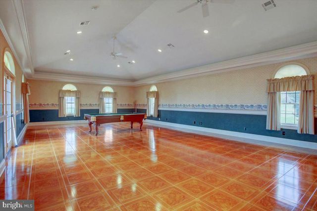 1015 BUCHANAN TRAIL EAST, Greencastle, PA 17225